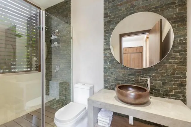 Villa Stunning & Brand New 6 Pax